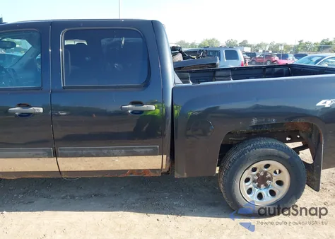 2010 Chevrolet Silverado 1500 Lt z USA, uszkodzony, nr VIN 3GCRKSEAXAG114485